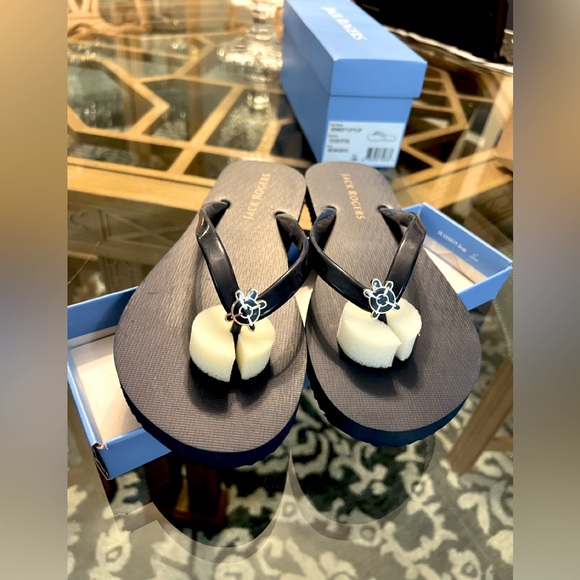 Jack Rogers Shoes - Jack Rogers Flip flops NEW size 10